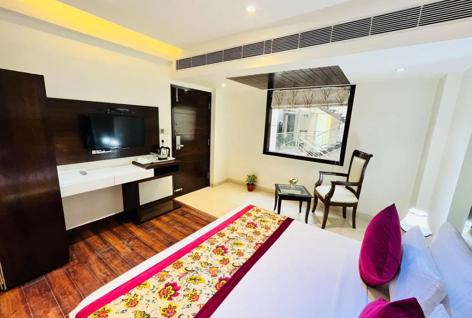 Hotel Veer Palace Green Park New Delhi 3*,